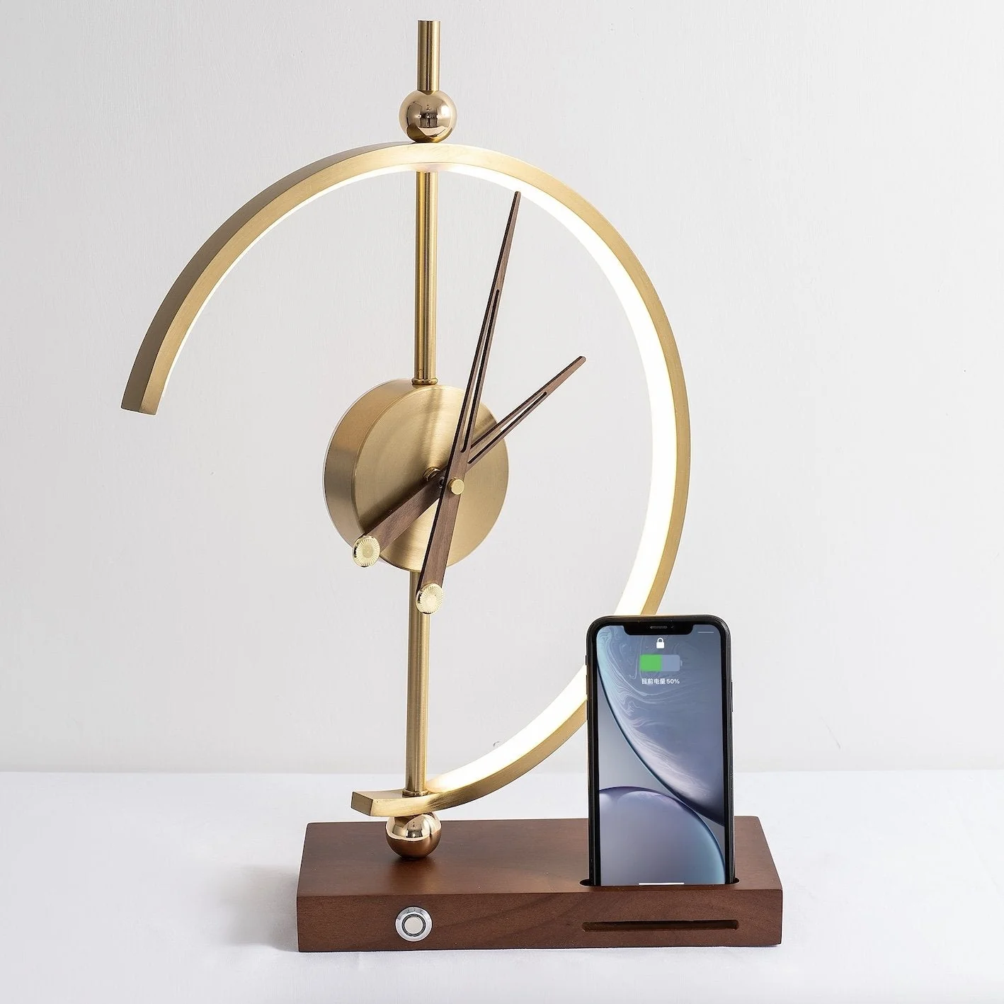 NagoyaLight™ | Luxe lampenklok met oplader | 70 EURO KORTING - Image 8